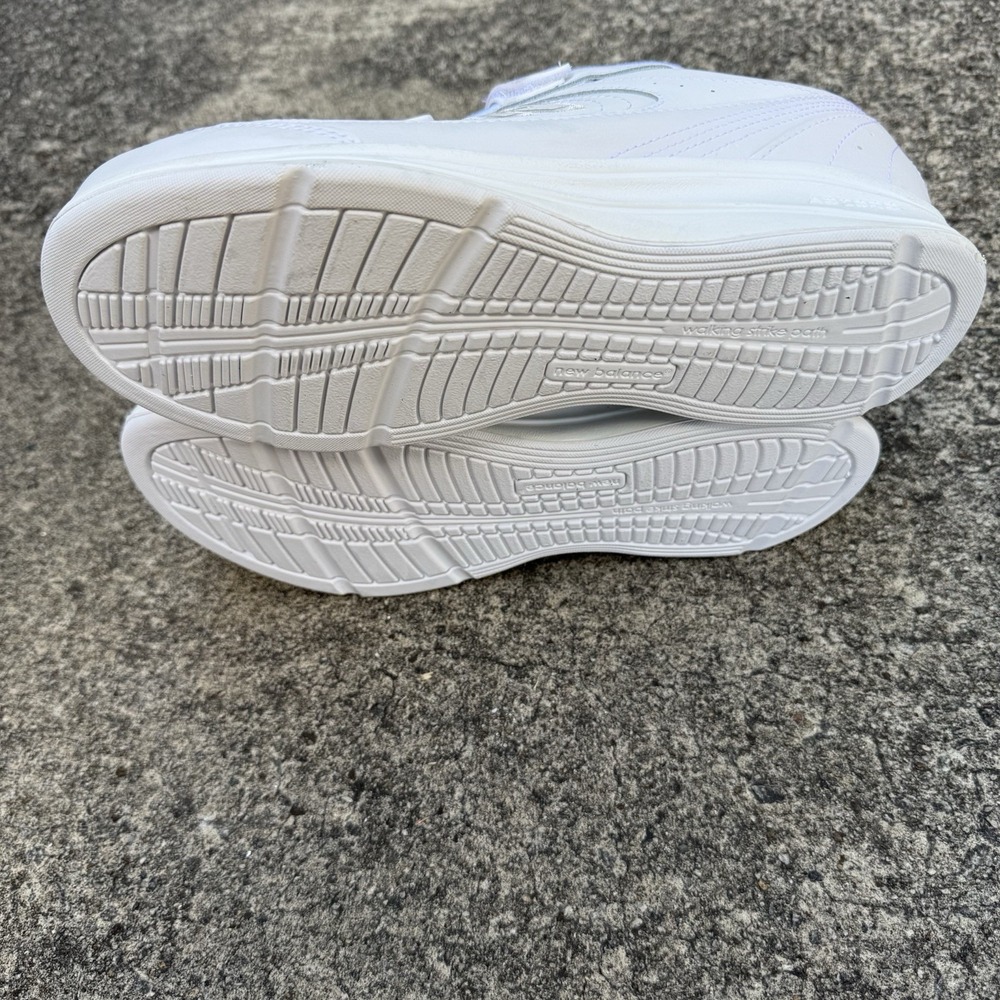 New Balance 577 MW577VW Mens 10.5 Wide 4E White Leather Walking Comfort Shoe NWT - Picture 9 of 12